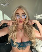 Анкета проститутки Яна - метро Якиманка, возраст - 25